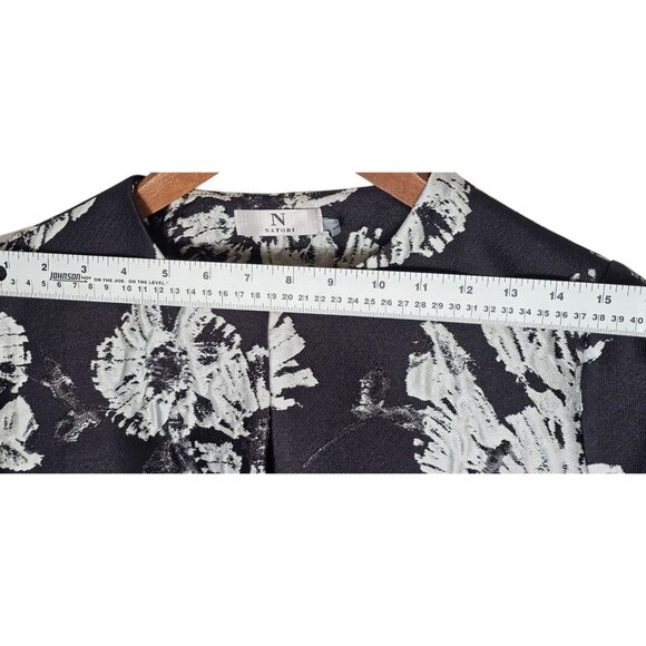 Natori Womens Medium Floral Jacquard Jacket  Black White KN9028 - Picture 3 of 11